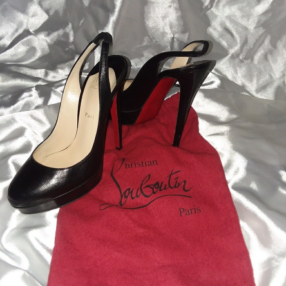 ❤Christian Louboutin Sexy Black Hi Heels